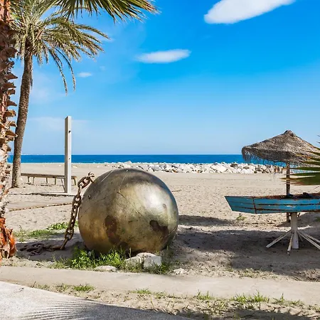 Front Line Playa Rocio Puerto Banus Apartment