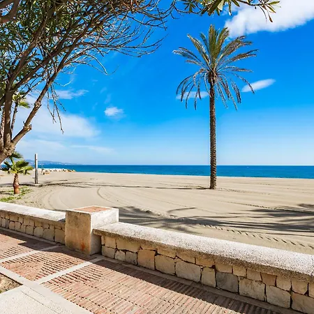 Front Line Playa Rocio Puerto Banus